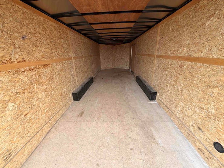 2022-dct-enclosed-trailer-image-9