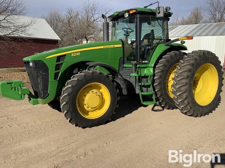 2007-john-deere-8230-image-1
