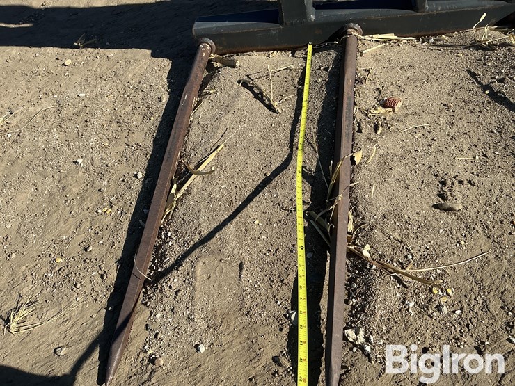 custom-assembled-bale-fork/hay-head-image-10