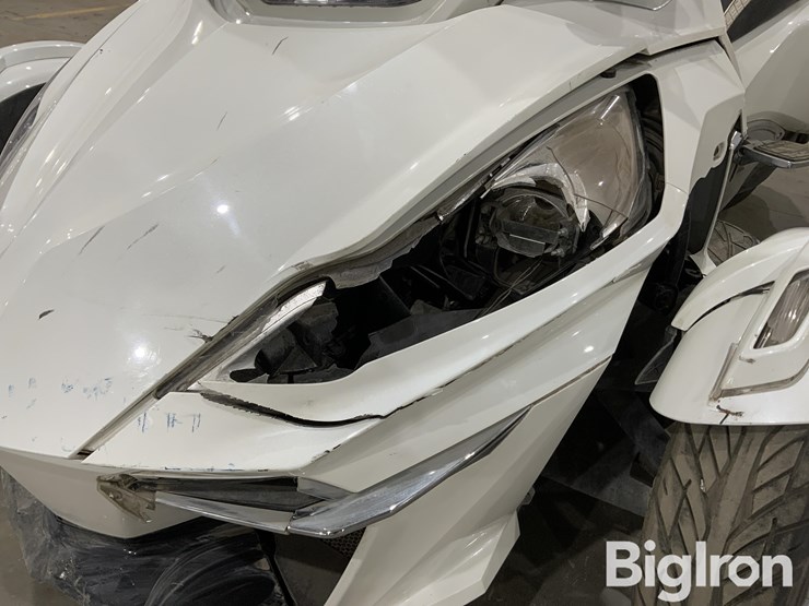 2018-can-am-spyder-rt-trike-image-16