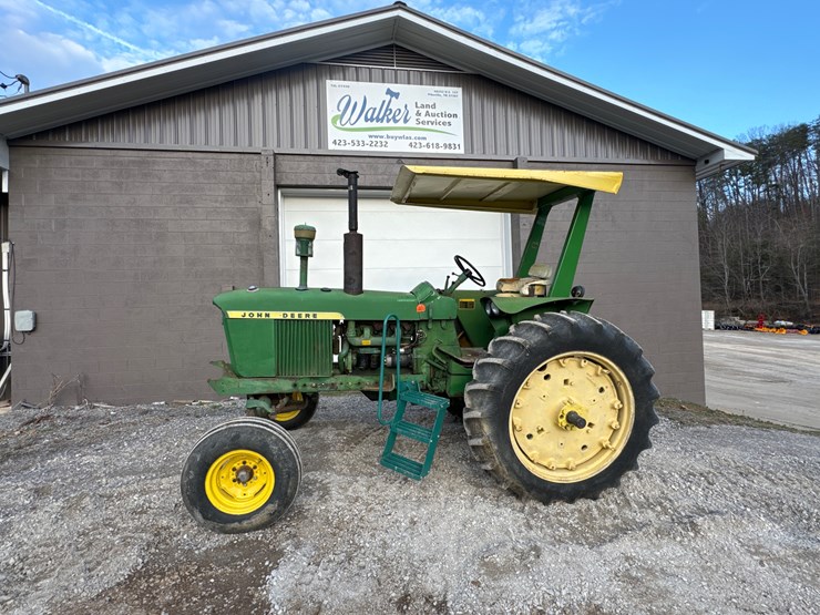 john-deere-3020-image-1