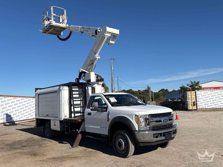 2017-ford-f550-image-4