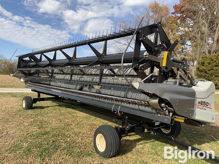 2014-gleaner-9250-image-1