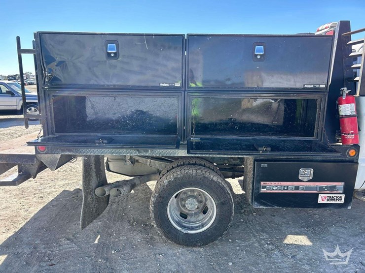 2015-ford-f350-image-22