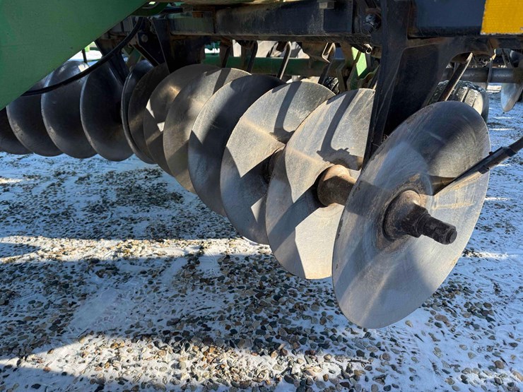 john-deere-630-image-13