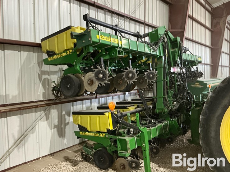 2012-john-deere-1720-image-10