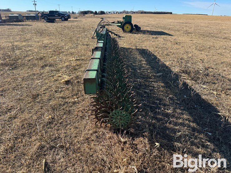 john-deere-400-image-8