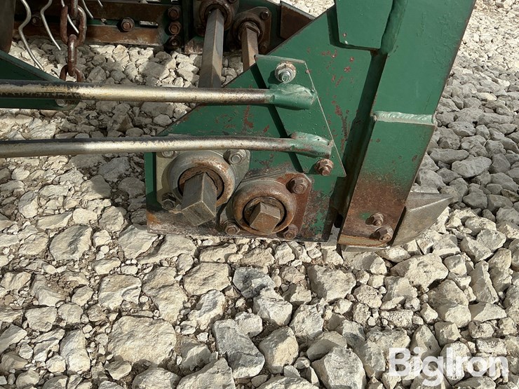 2011-pickett-8030-image-17