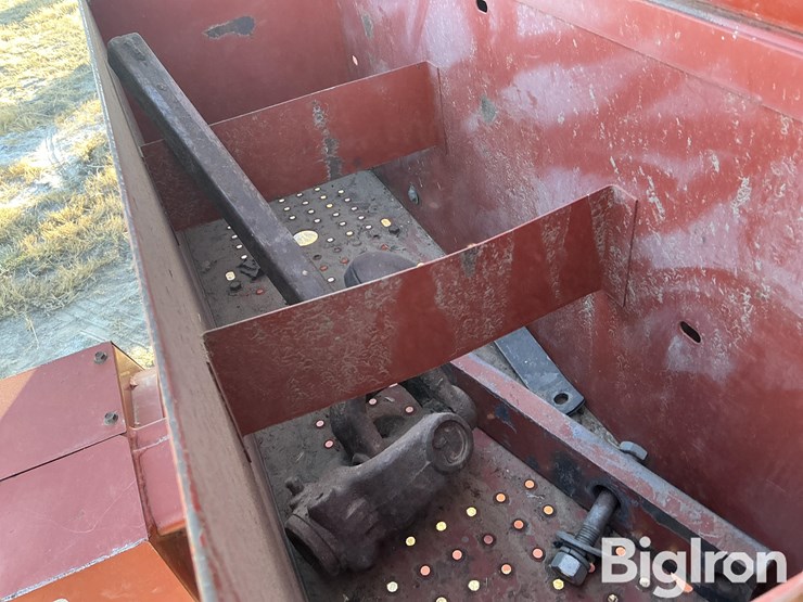 1989-hesston-4650-image-15