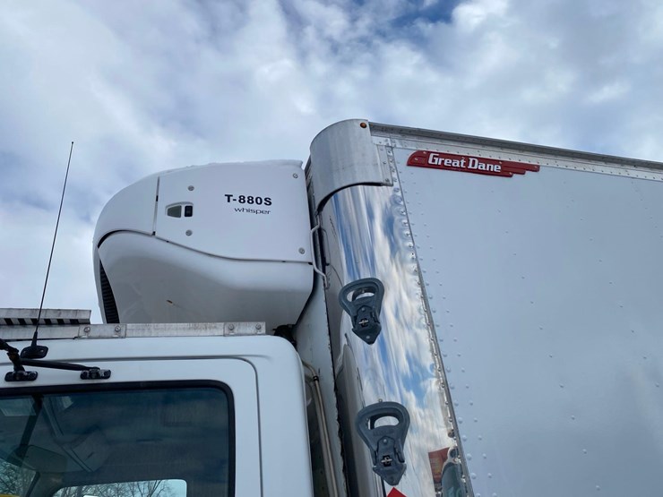 2018-hino-338-image-23