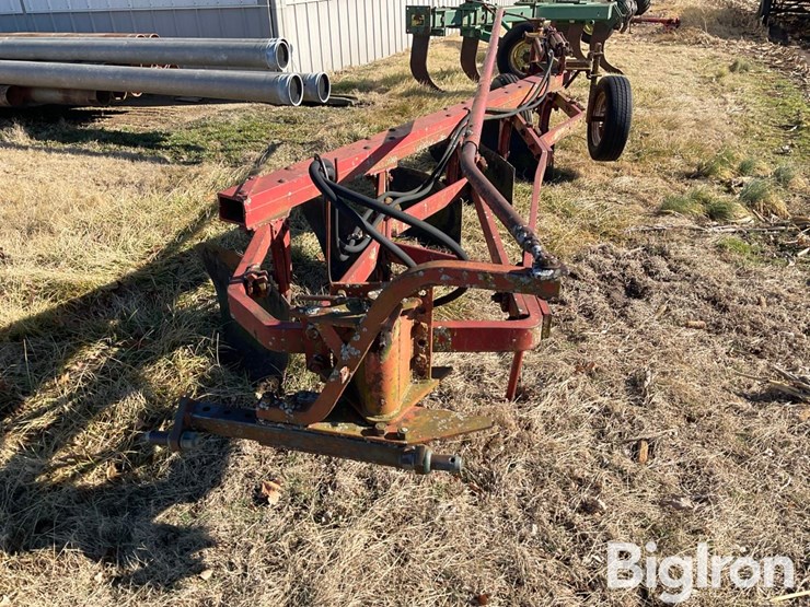 international-550-image-2