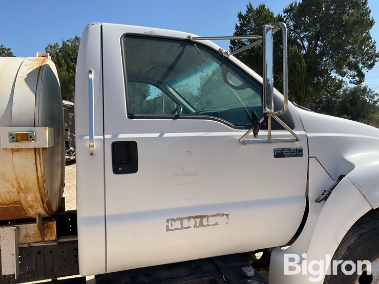 2000-ford-f650-image-19