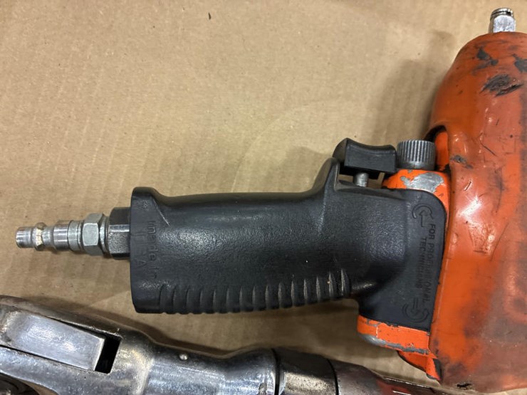 #115330-•-2-snap-on-3/8-air-drive-ratchets-image-7