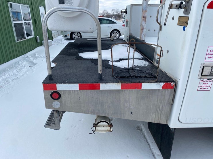 2014-ford-f350-sd-image-15