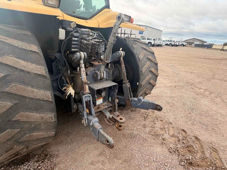 2005-challenger-55-track-tractor-image-3