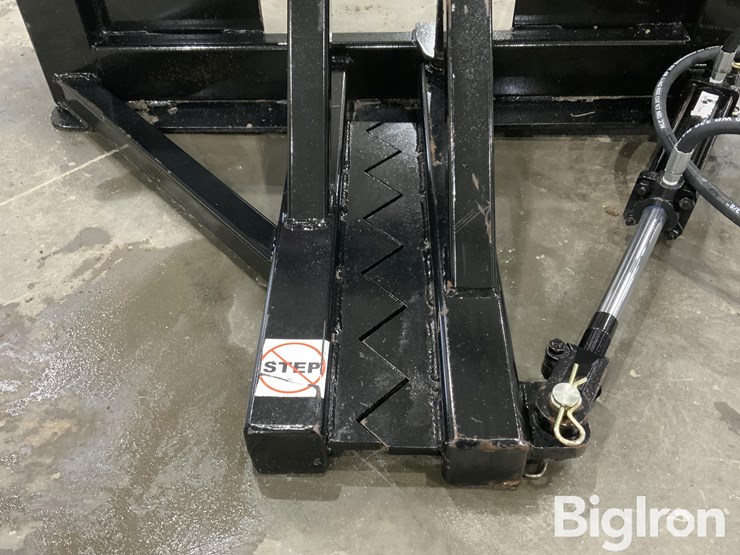 2025-industrial-america-easy-man-skid-steer-tree/post-puller-image-13