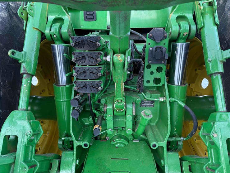 2009-john-deere-8130-image-10