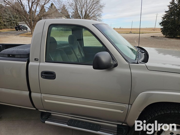 2003-chevrolet-silverado-1500-image-19