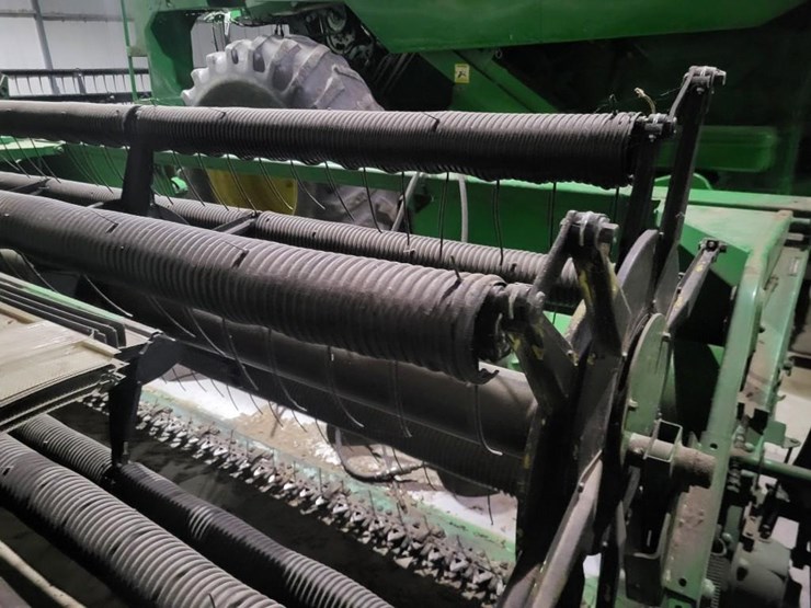 john-deere-4400-image-45