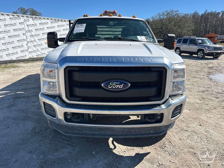 2015-ford-f350-image-30