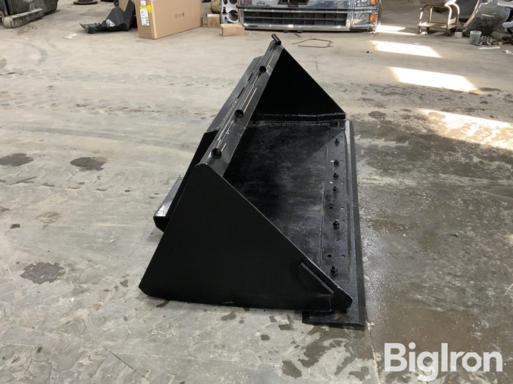 72"-general-purpose-skid-steer-bucket-image-4