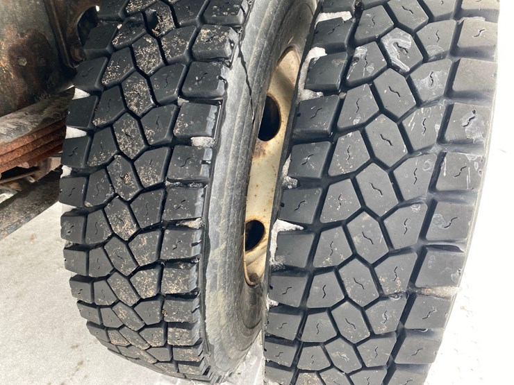 2012-ford-f650-image-42