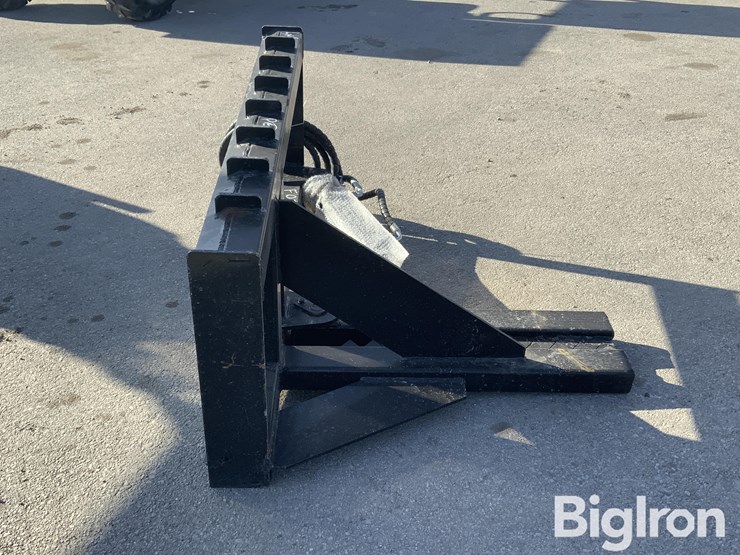 2025-giyi-tp25-skid-steer-post/tree-puller-image-4