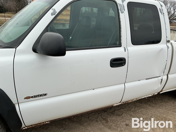 2001-chevrolet-silverado-1500-image-11