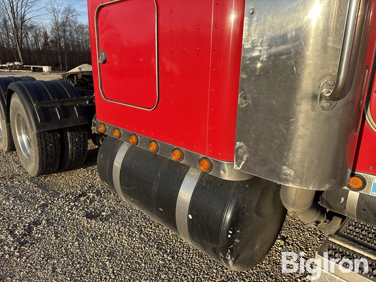 2006-peterbilt-379-image-15