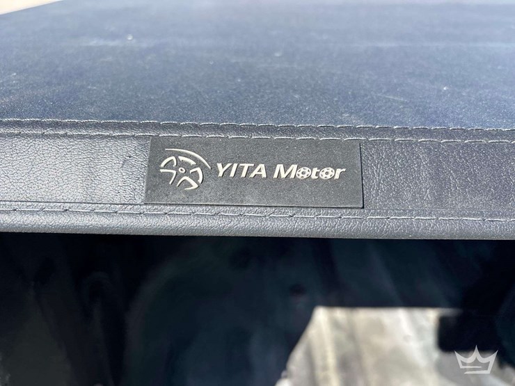 2012-toyota-tundra-sr5-image-8