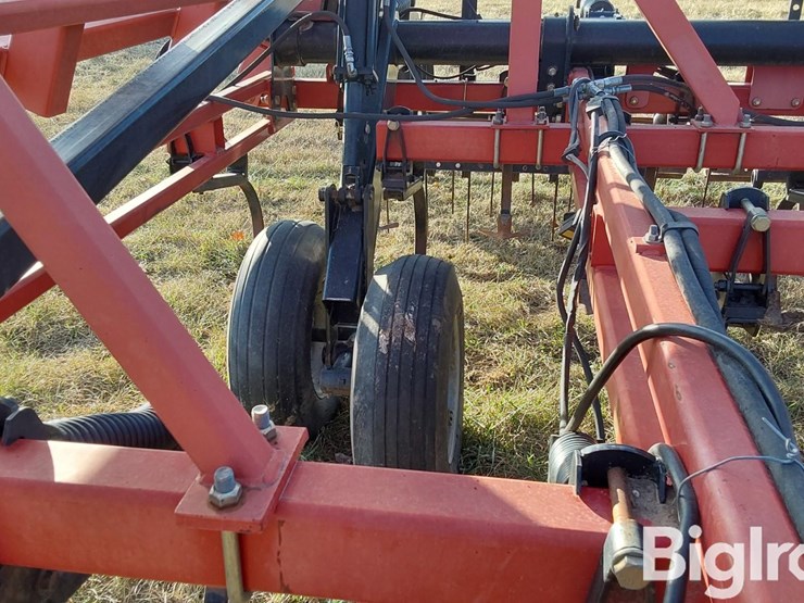 2011-case-ih-200-image-18