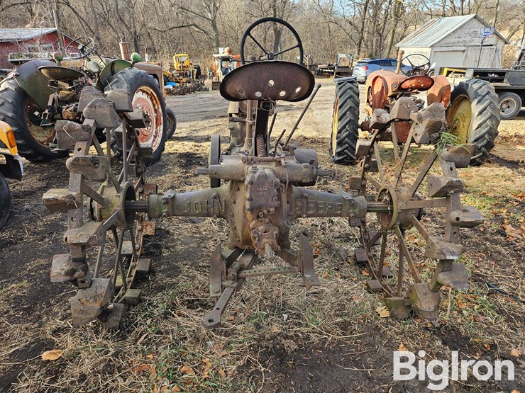 john-deere-a-image-6