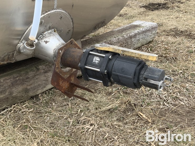 3300-gallon-horizontal-stainless-steel-fertilizer-tank-image-19