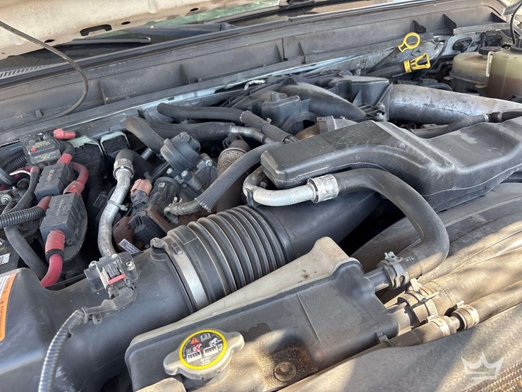 2014-ford-f550-image-18