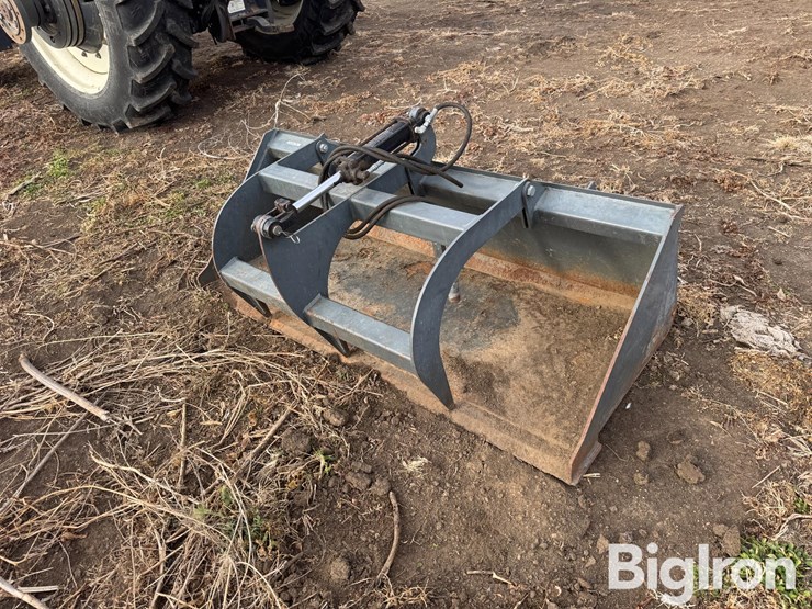 skid-steer-grapple-bucket-image-1