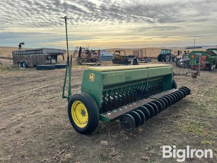 john-deere-8200-image-7