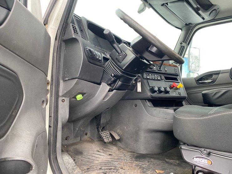 2020-case-ih-2020-image-30