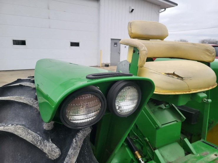 2010-john-deere-2010-image-36