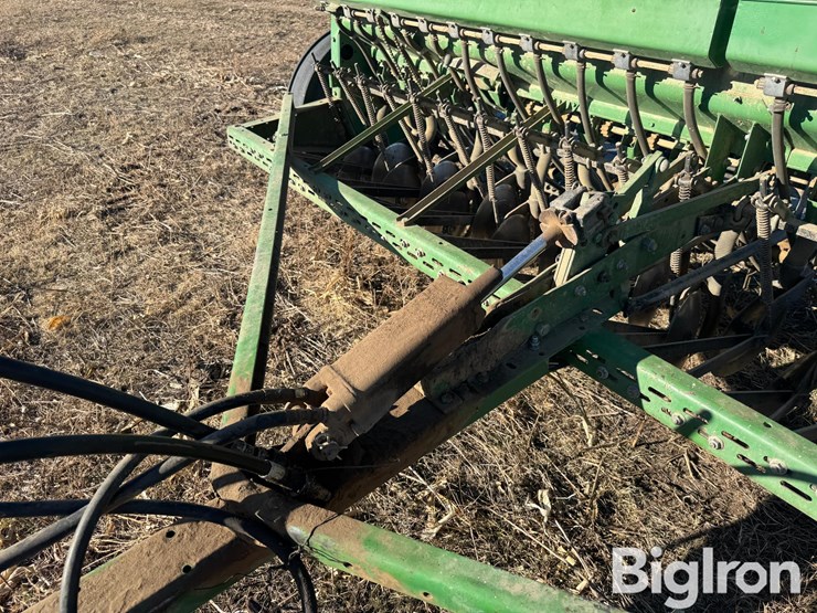 john-deere-8200-image-12