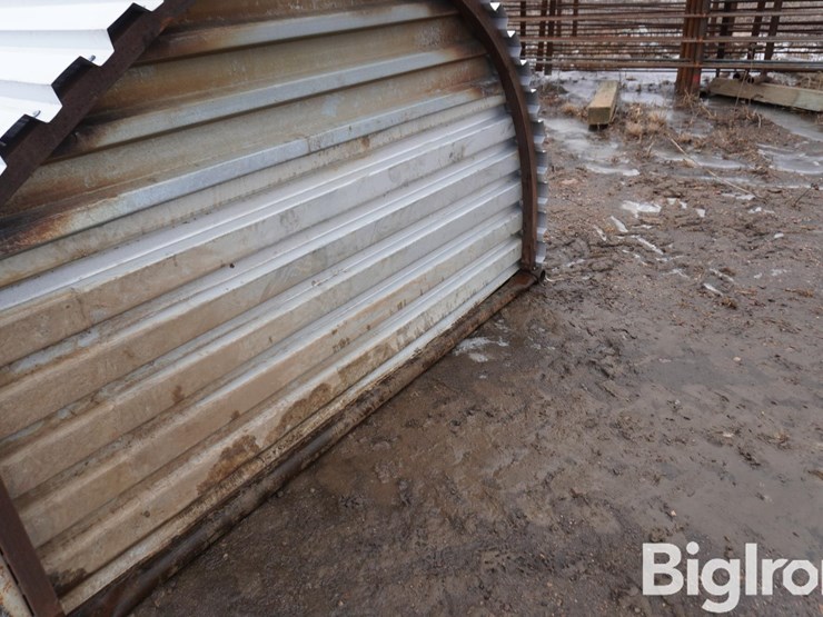 wolles-24'-calf-shelter-image-10