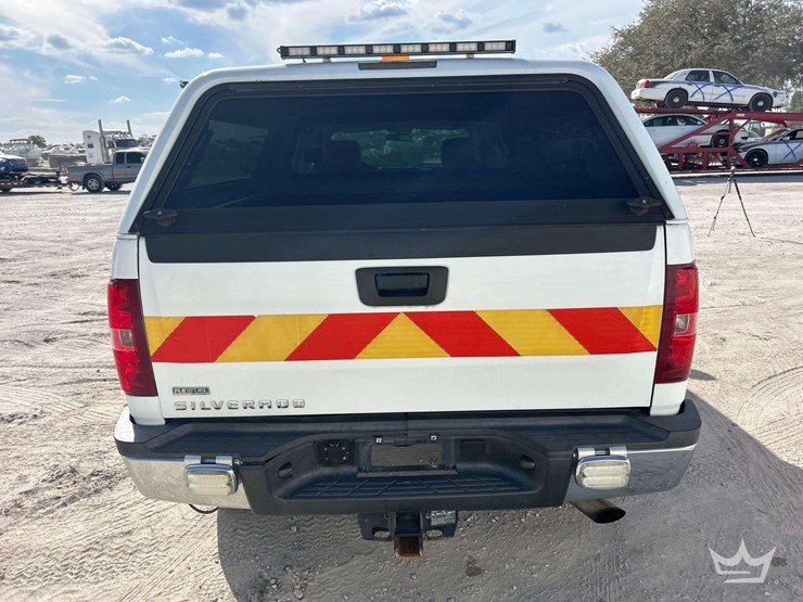 2012-chevrolet-silverado-2500-image-22