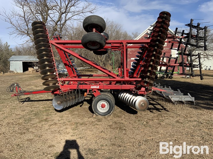 case-ih-3950-image-8