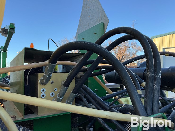 2009-john-deere-1770nt-image-11