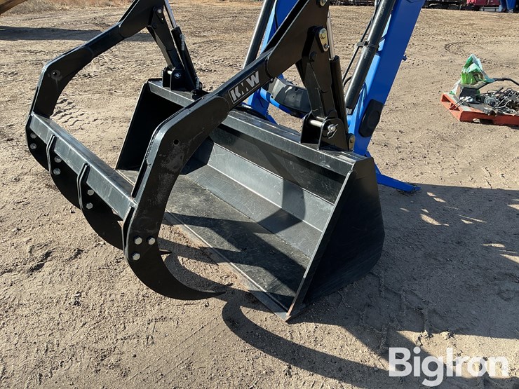 2010-new-holland-820tl-image-9