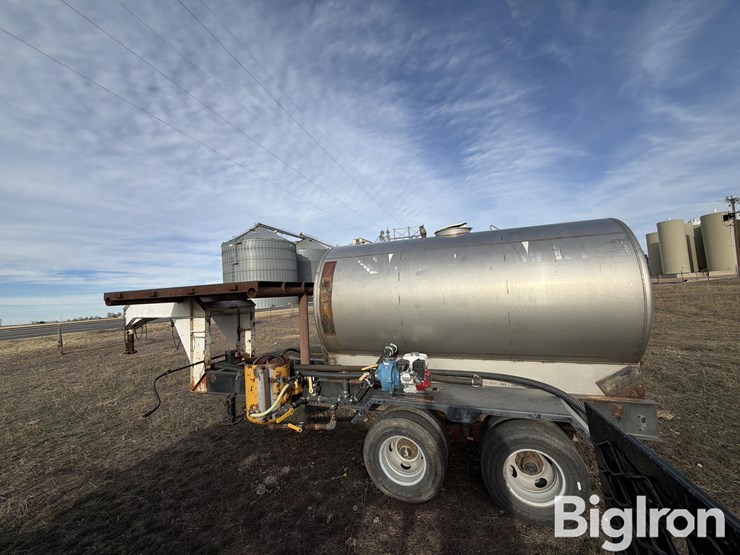 shop-made-t/a-nurse-tank-trailer-image-8