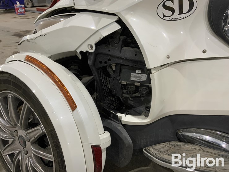 2018-can-am-spyder-rt-trike-image-20