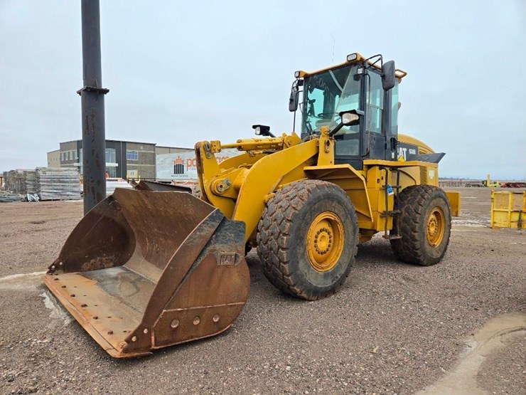 caterpillar-938h-image-1