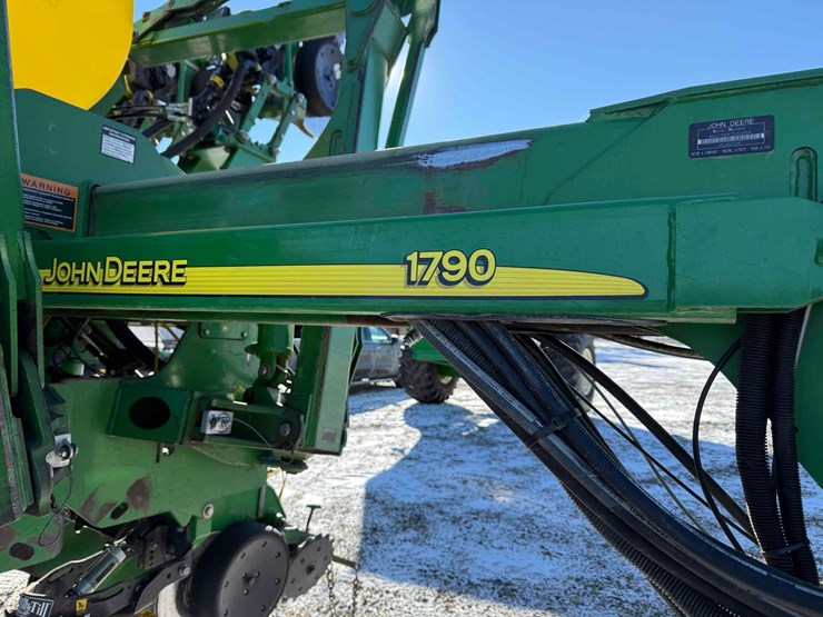 john-deere-1790-ccs-image-7