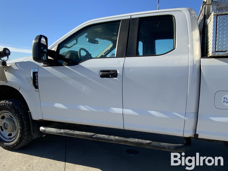 2017-ford-f350-xl-image-14