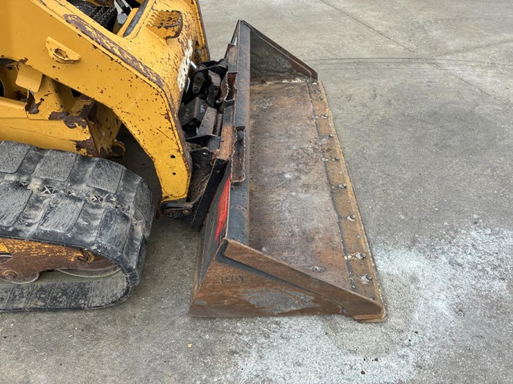 caterpillar-279c2-image-17